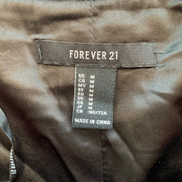 ✨2015 Forever 21 Tribal Print Sequin Booty Shorts • M✨ - Picture 2 of 7